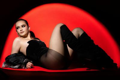 Vintage Stockings in Burlesque: A Performance Enhancer